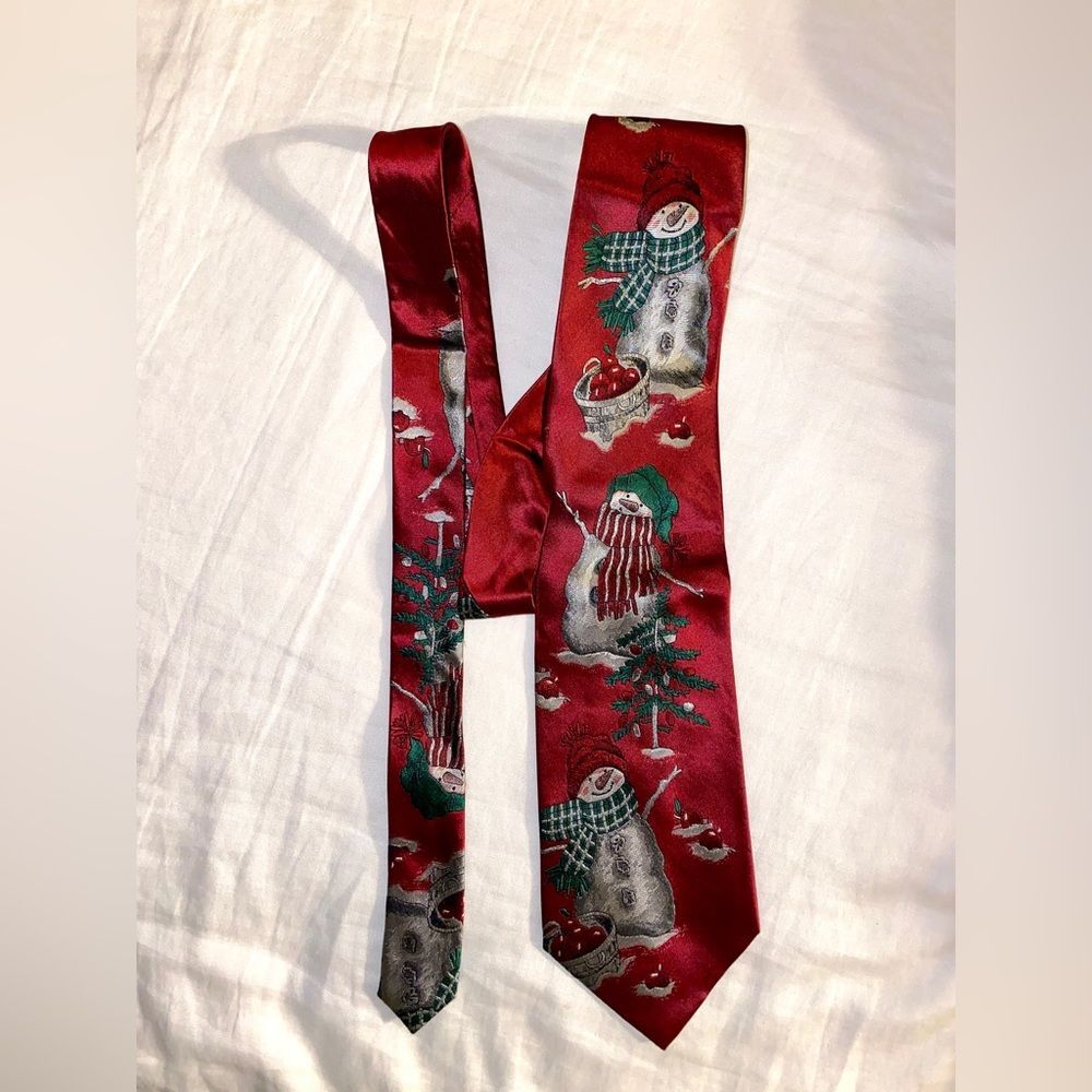 Holiday Traditions Snowman Deep Red Tie